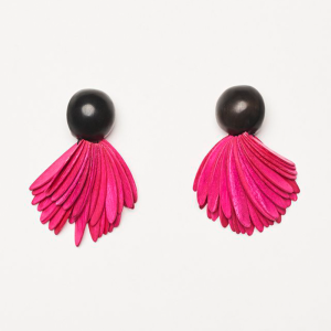 WARRINGS IN PINK ACACIA 300x300 - WARRINGS IN PINK ACACIA
